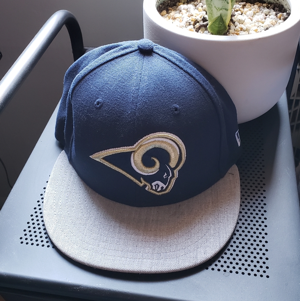 Used New Era Blue and Grey LA Rams 9fifty Snapback Adjustable Hat